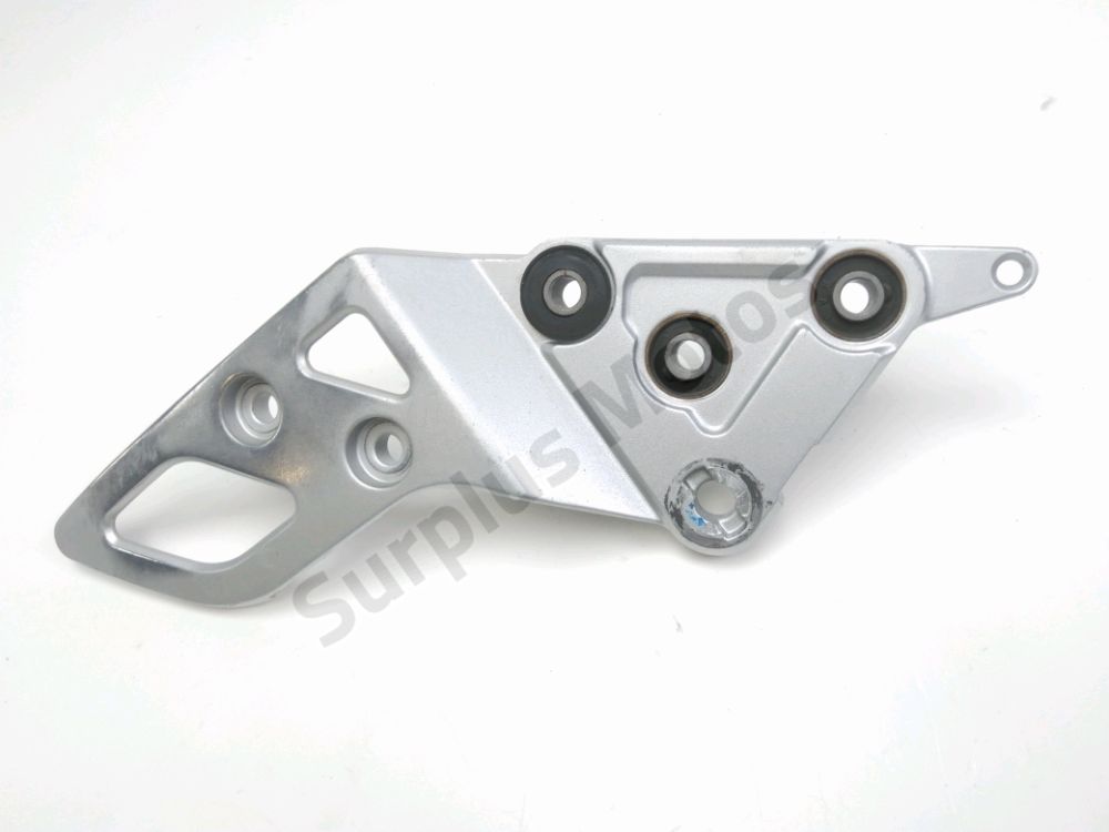 Platine avant droite