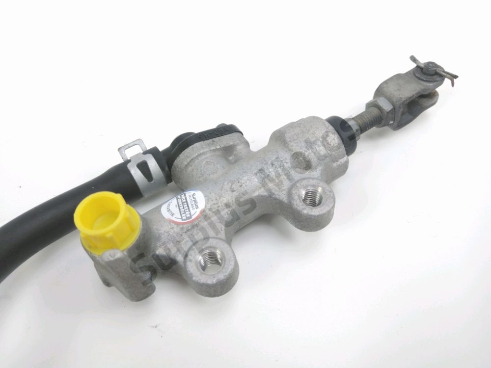 MAITRE CYLINDRE FREIN AR COMPLET