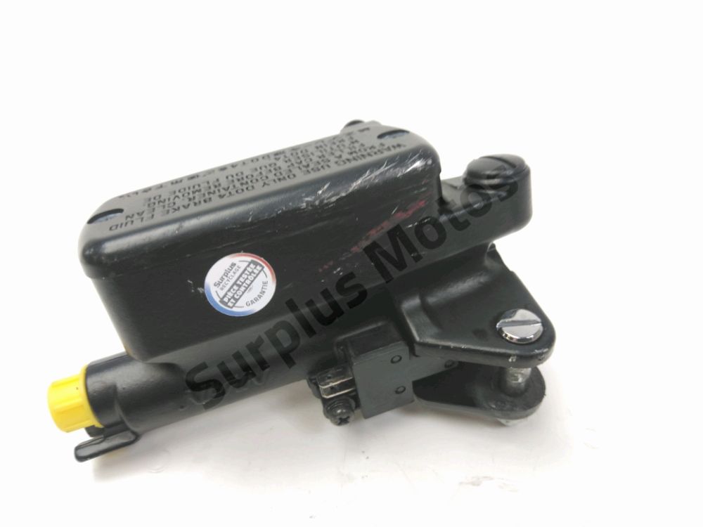 Maitre cylindre embrayage complet