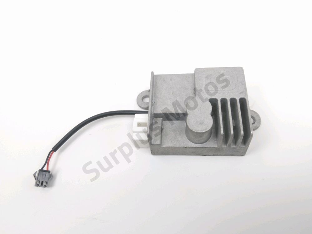 REGULATEUR DE TENSION