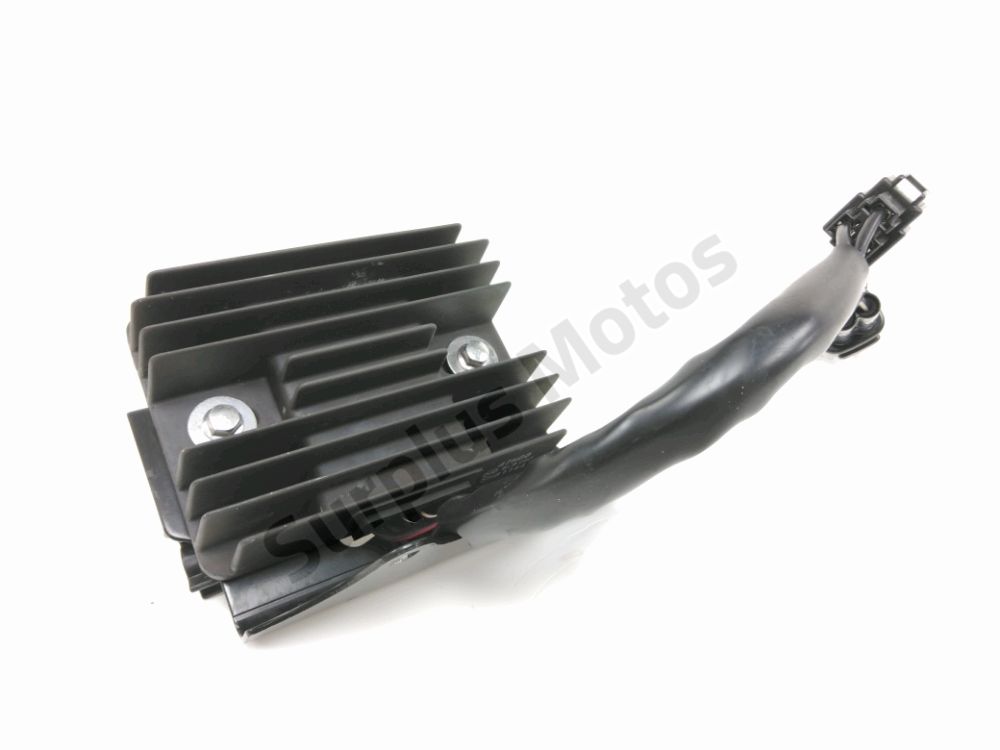 REGULATEUR DE TENSION