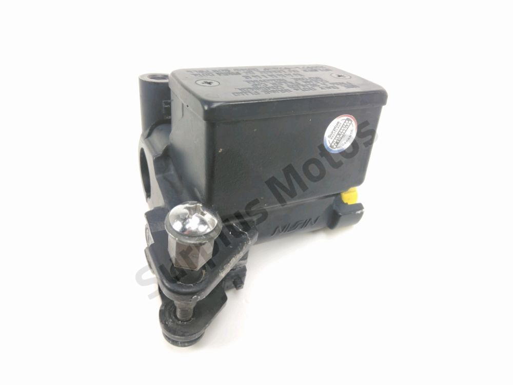 MAITRE CYLINDRE FREIN AV COMPLET