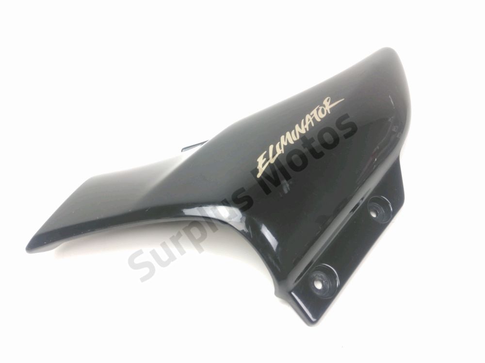 CACHE LATERAL GAUCHE