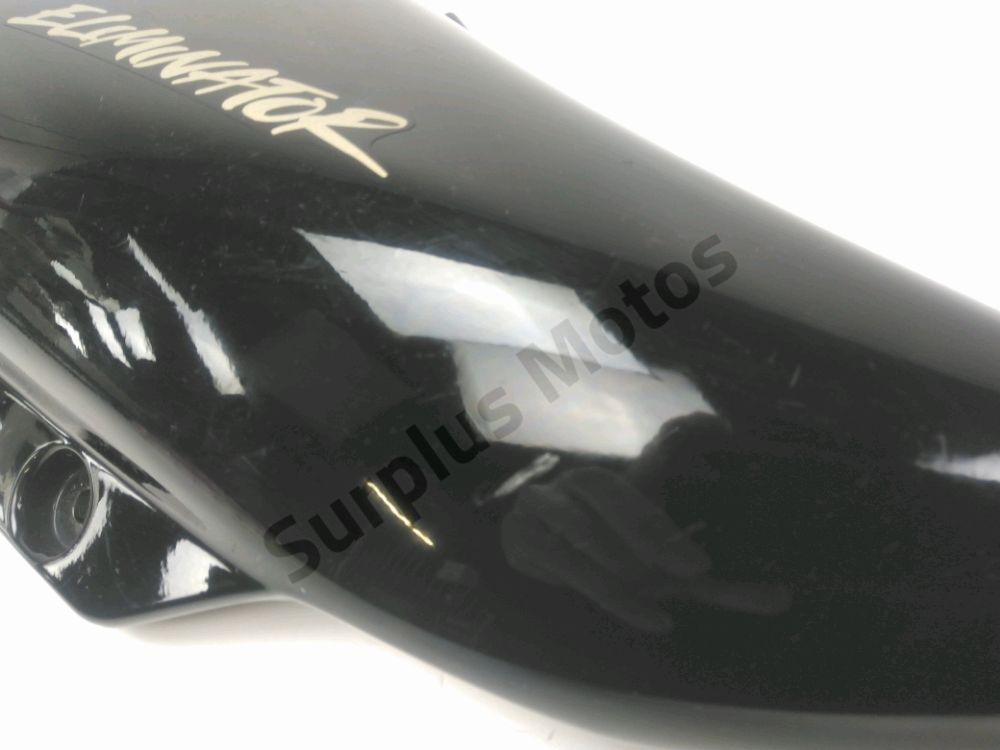 CACHE LATERAL GAUCHE