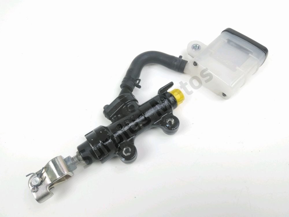 MAITRE CYLINDRE FREIN AR COMPLET