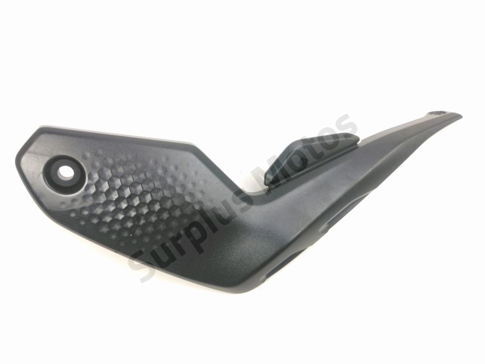 Sous face de carenage gauche