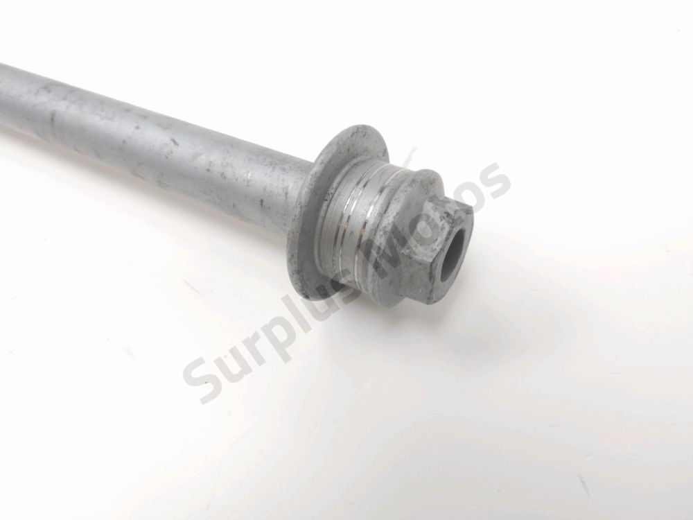 AXE DE ROUE ARRIERE