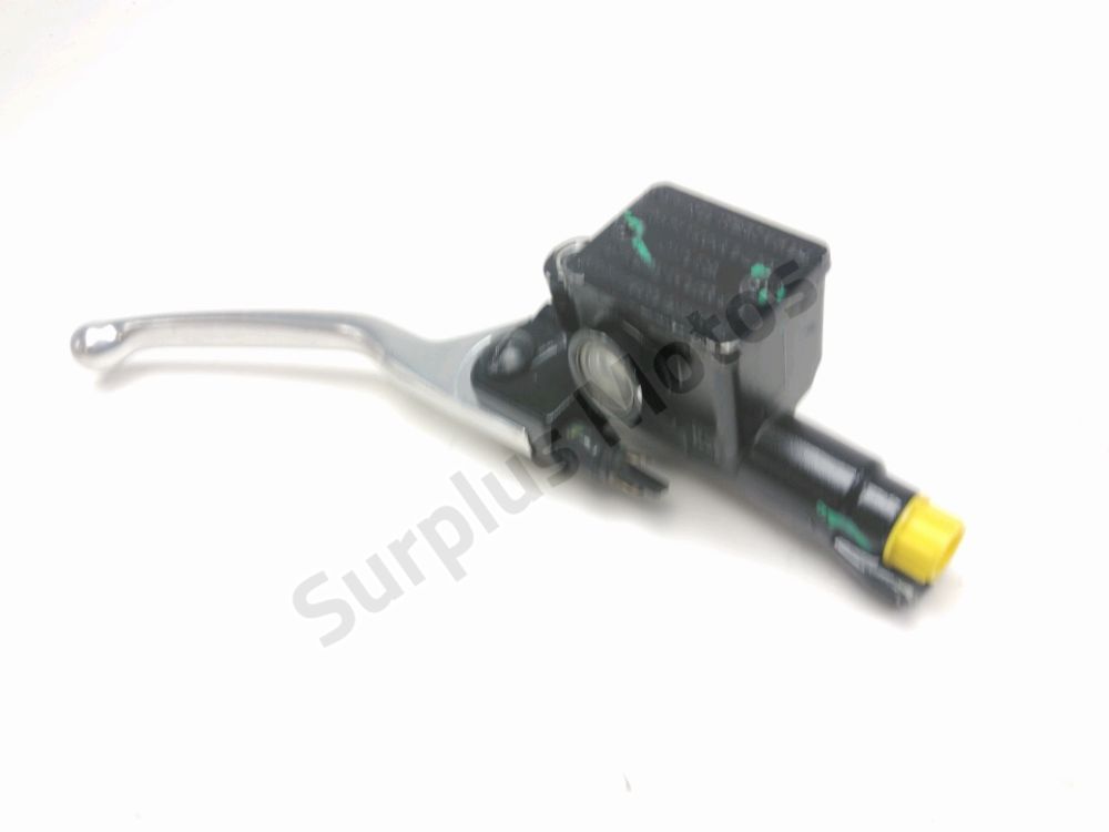 MAITRE CYLINDRE FREIN AV COMPLET