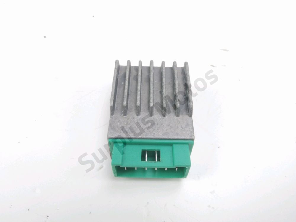 REGULATEUR DE TENSION