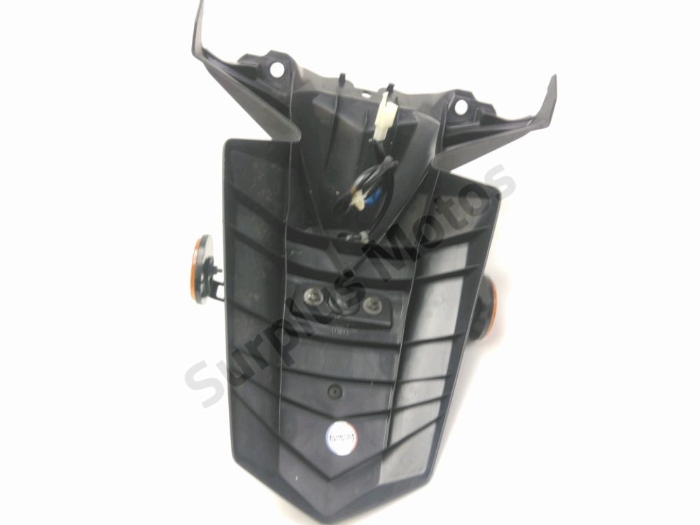 SUPPORT DE PLAQUE ET ECLAIRAGE