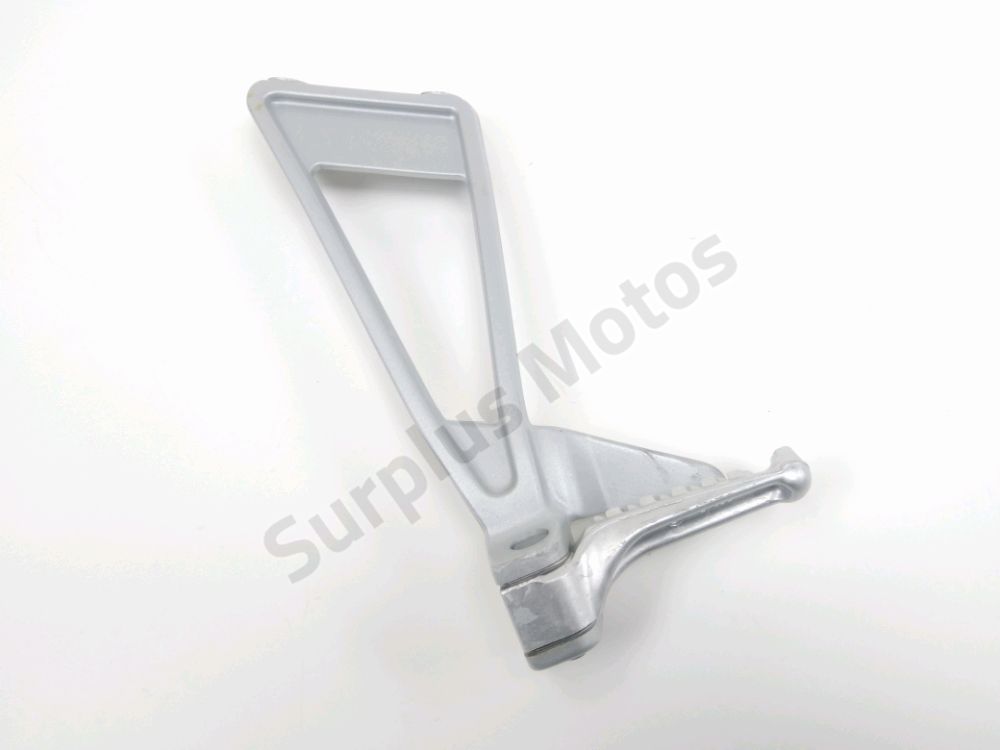 Platine et repose pieds arriere gauche