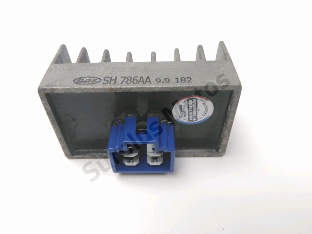 REGULATEUR DE TENSION