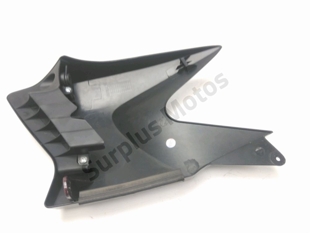 CARENAGE AVANT DROIT