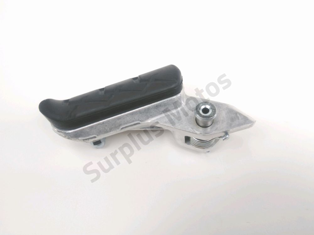 Repose pieds avant droit