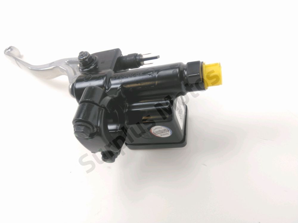 MAITRE CYLINDRE FREIN AV COMPLET