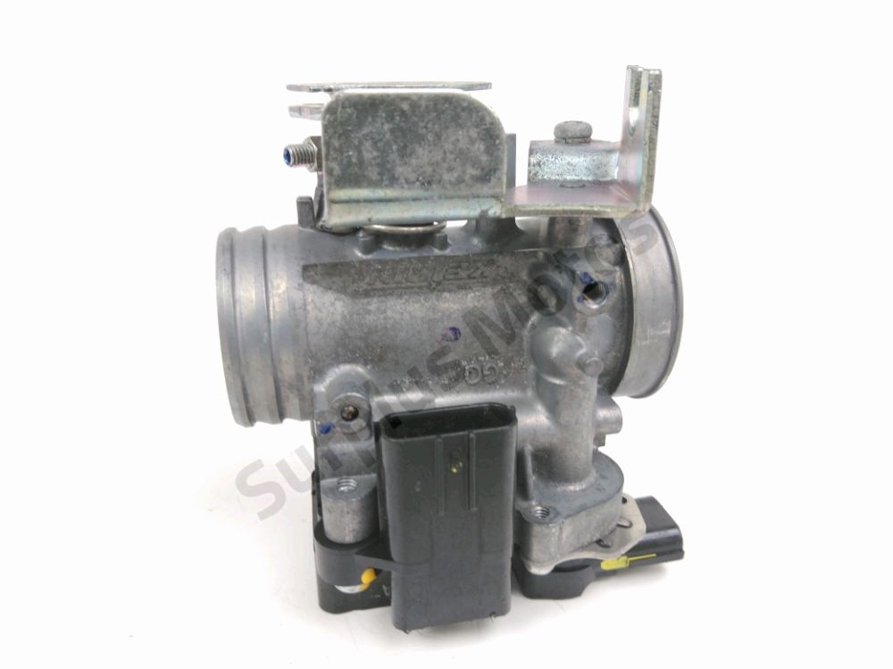 Corps d'injection droit