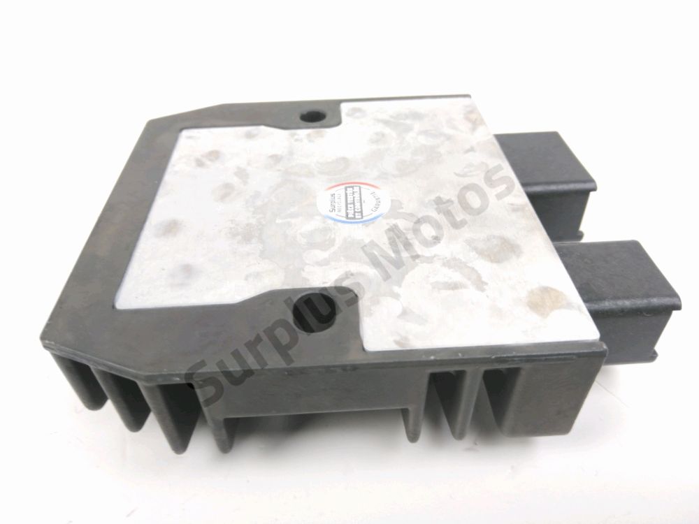 REGULATEUR DE TENSION