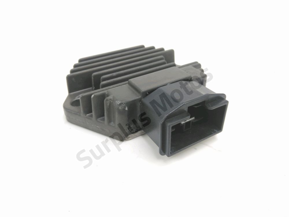 REGULATEUR DE TENSION