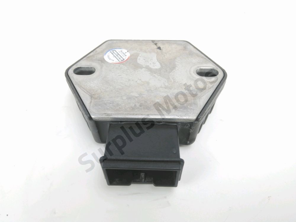 REGULATEUR DE TENSION