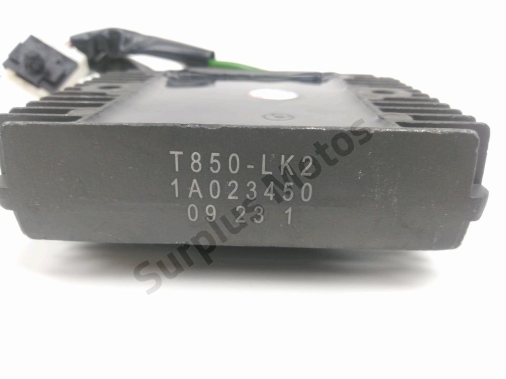 REGULATEUR DE TENSION