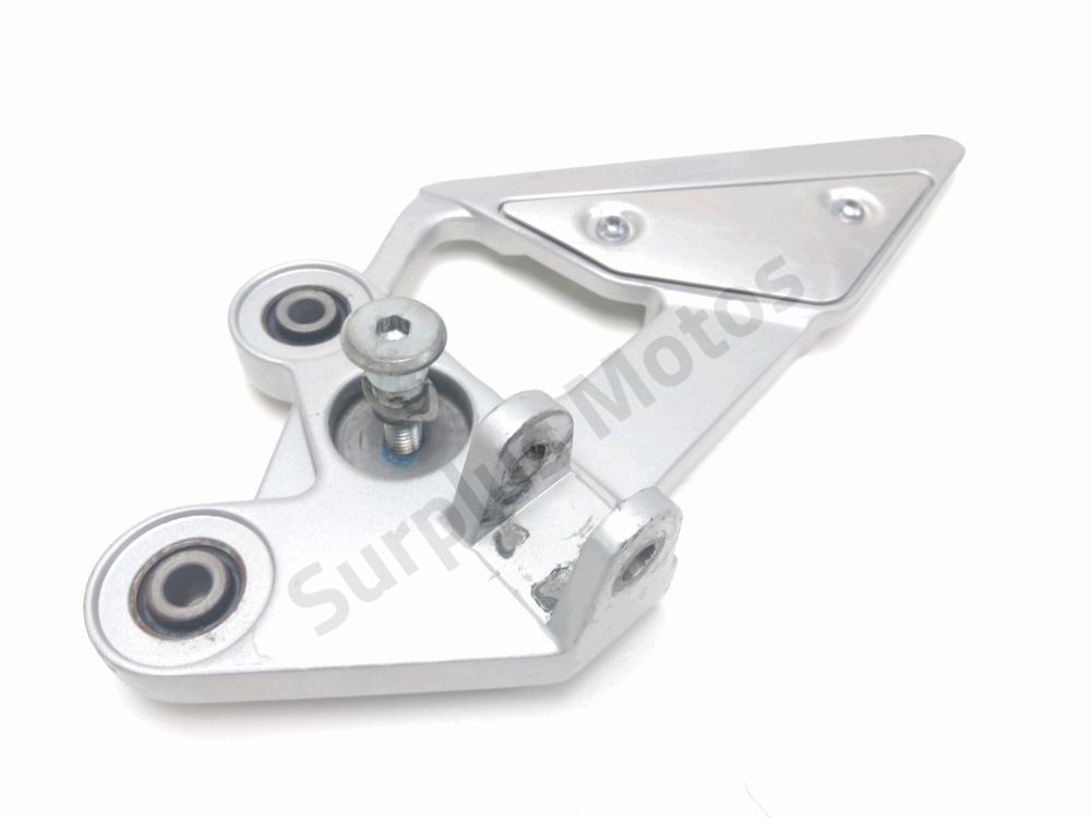 Platine avant droite