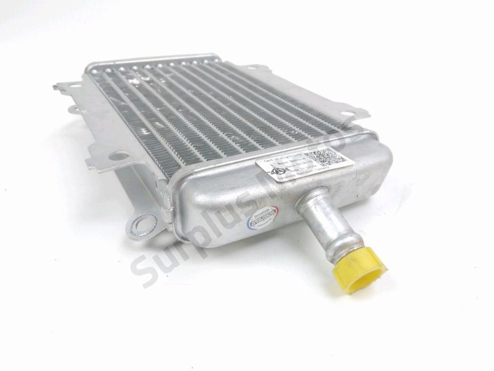 RADIATEUR EAU DROIT
