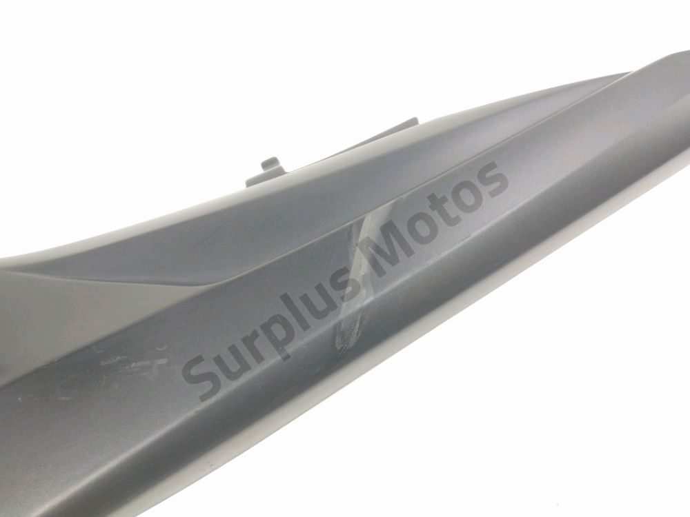 CACHE LATERAL GAUCHE