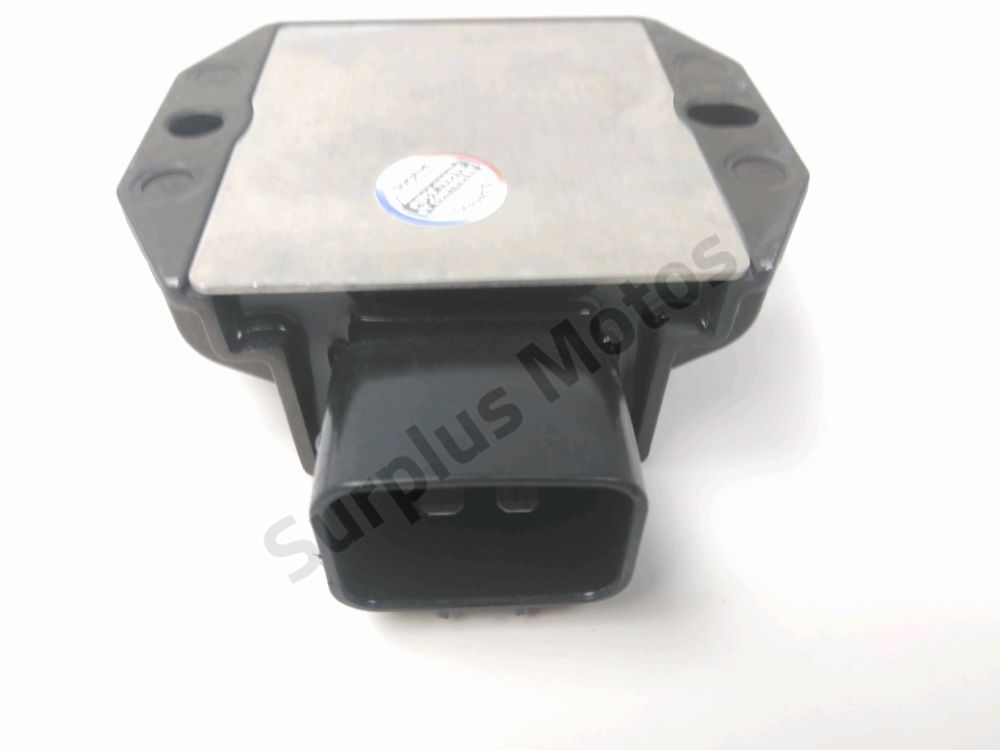 REGULATEUR DE TENSION