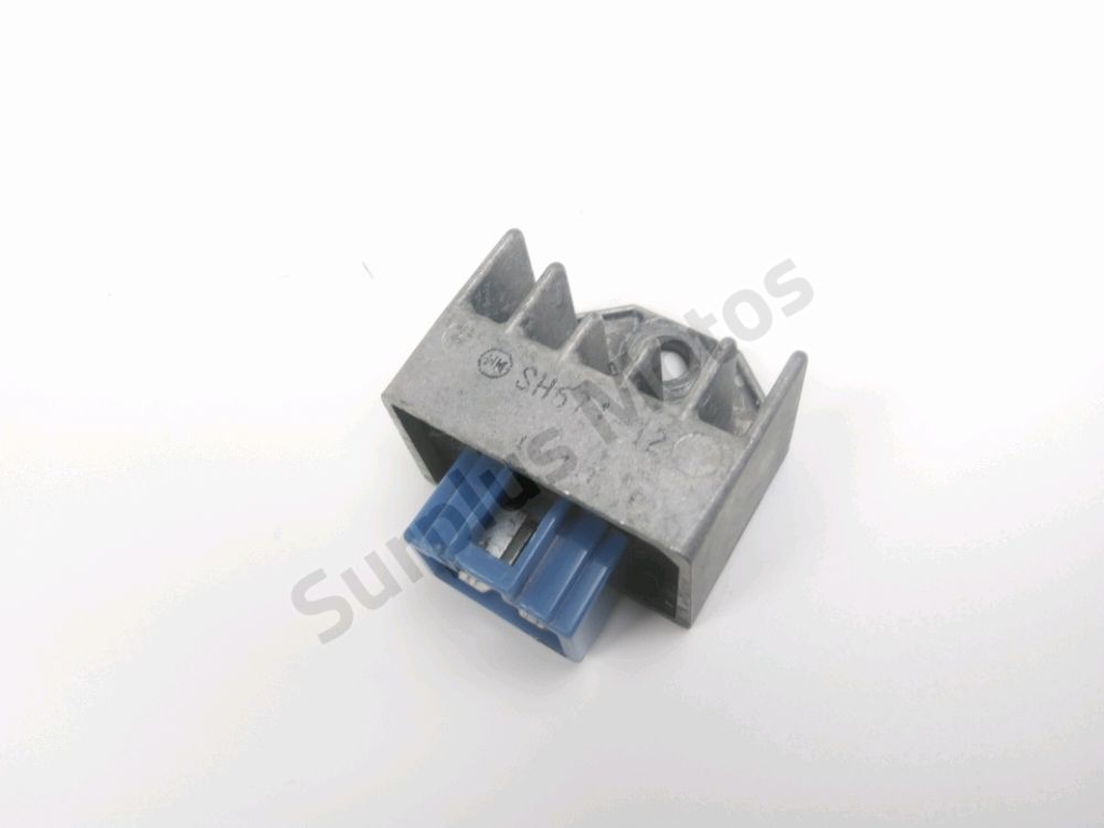 REGULATEUR DE TENSION