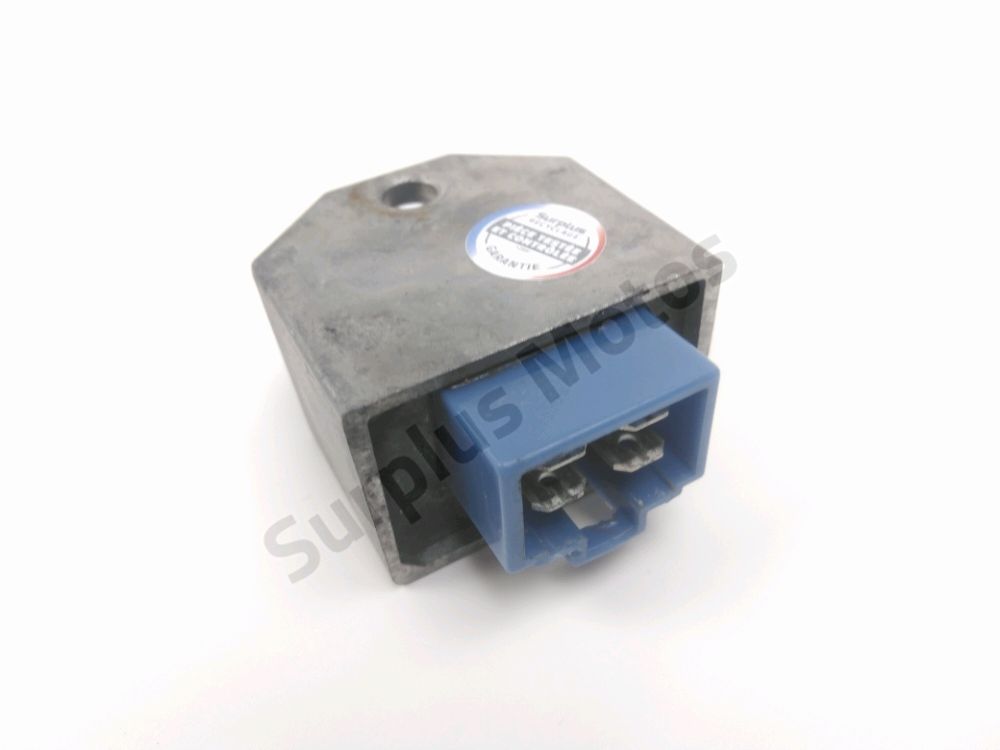 REGULATEUR DE TENSION