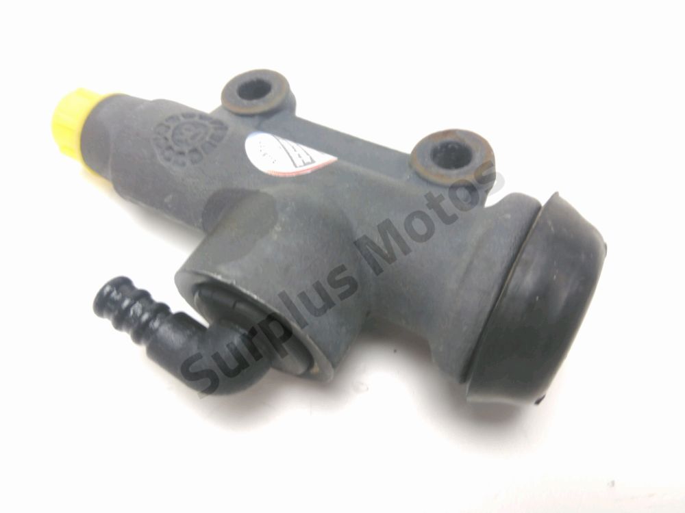 Maitre cylindre frein ar complet