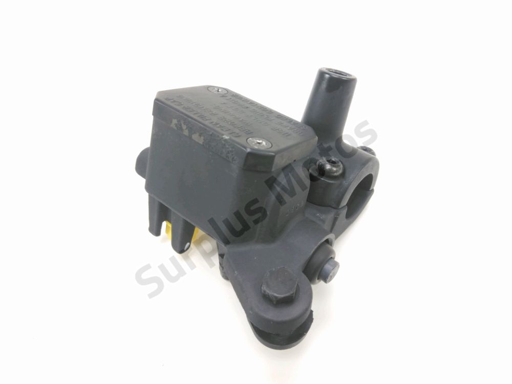 Maitre cylindre frein ar complet