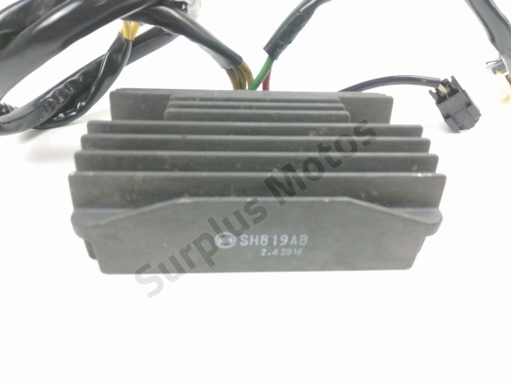 REGULATEUR DE TENSION