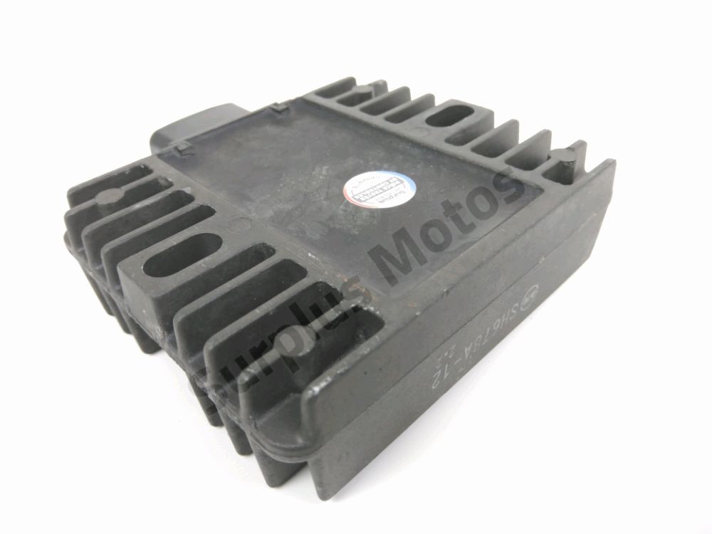 REGULATEUR DE TENSION