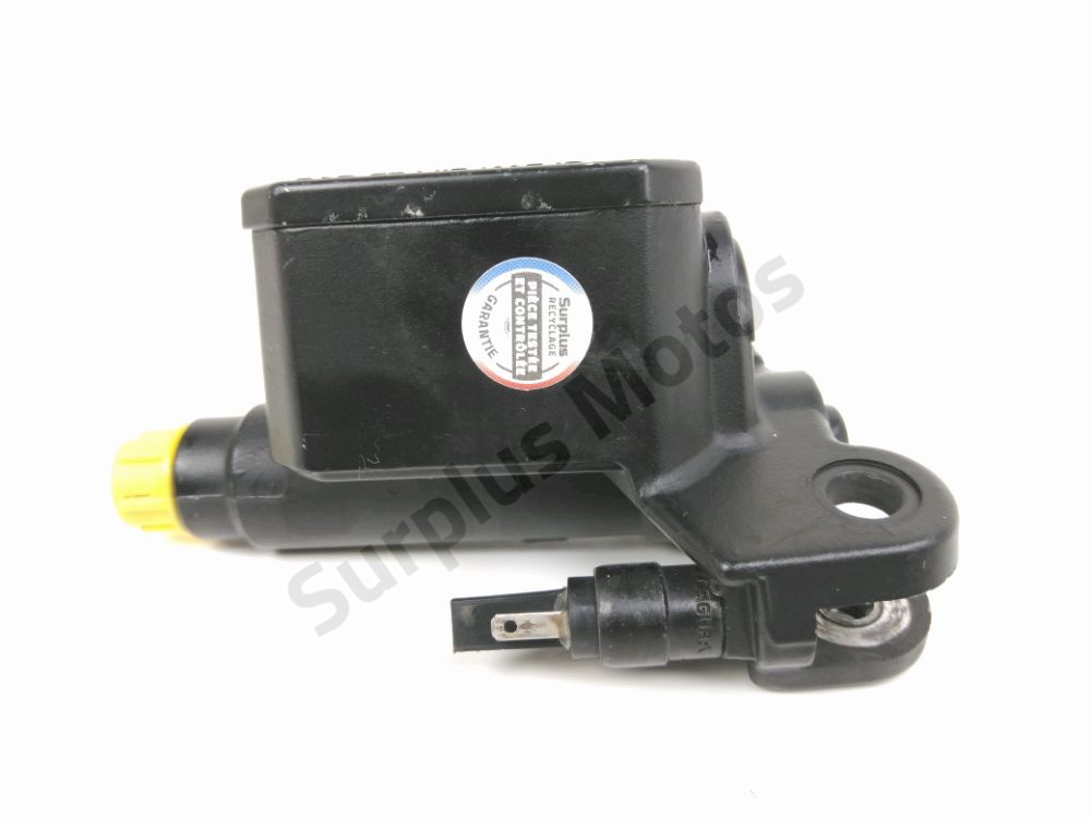 Maitre cylindre frein ar complet