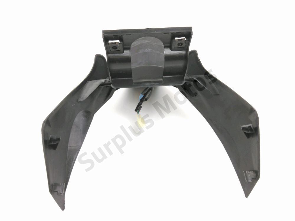 SUPPORT DE PLAQUE ET ECLAIRAGE