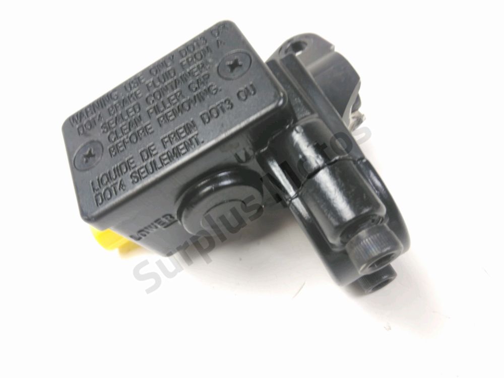 MAITRE CYLINDRE FREIN AV COMPLET