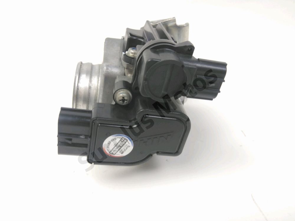 Corps d'injection droit