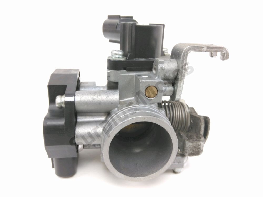 Corps d'injection droit