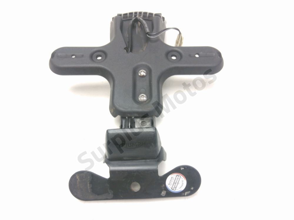 SUPPORT DE PLAQUE ET ECLAIRAGE