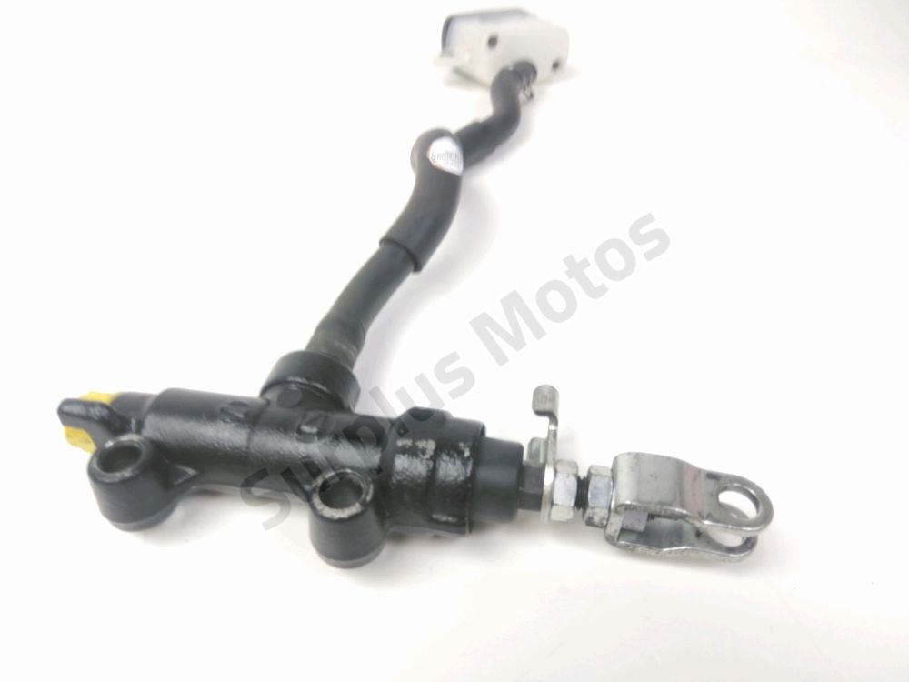 MAITRE CYLINDRE FREIN AR COMPLET