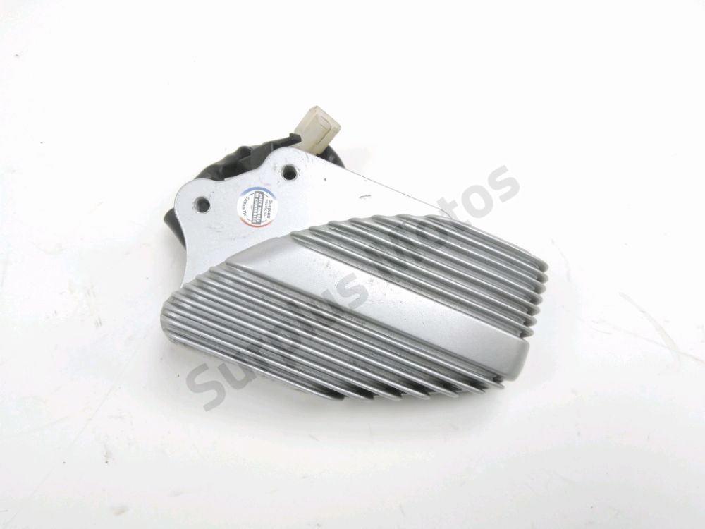 Regulateur de tension