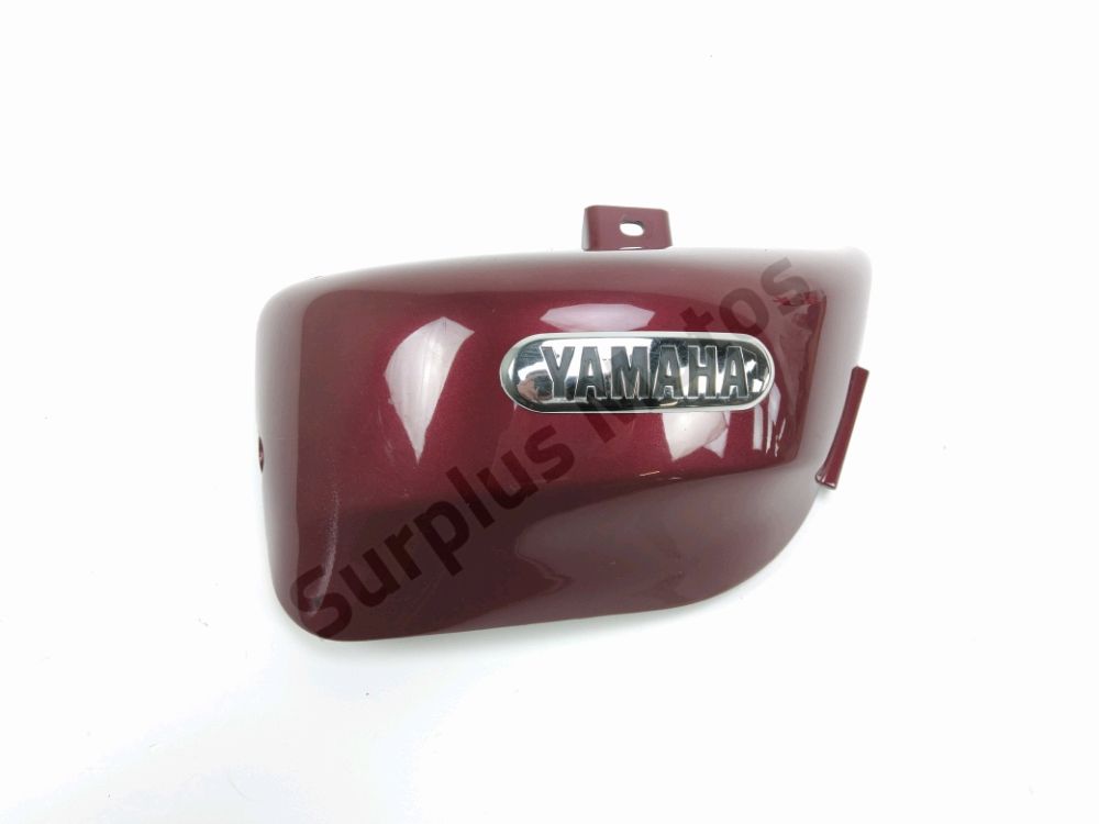 Cache lateral gauche