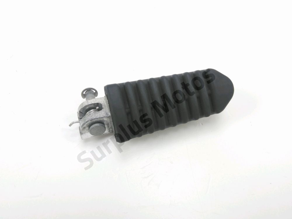 Repose pieds avant gauche