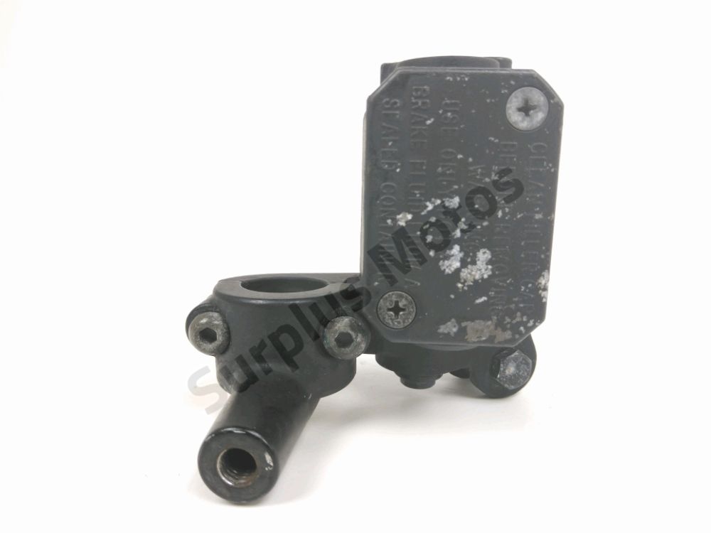 MAITRE CYLINDRE FREIN AV COMPLET