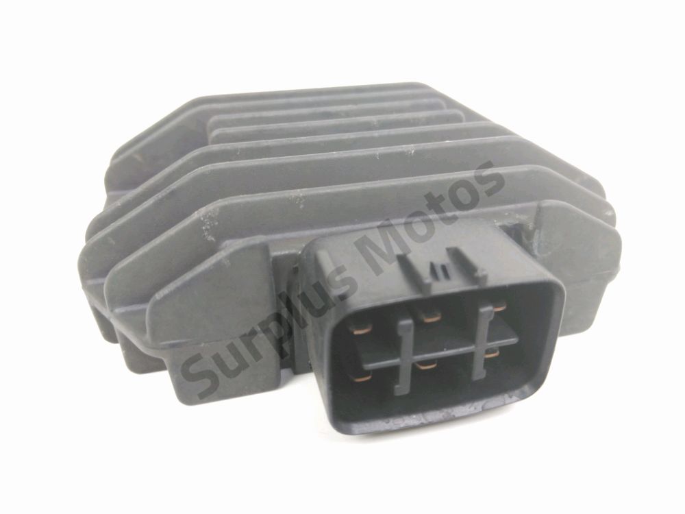 REGULATEUR DE TENSION