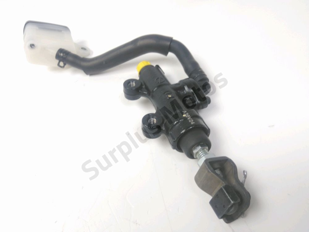 MAITRE CYLINDRE FREIN AR COMPLET