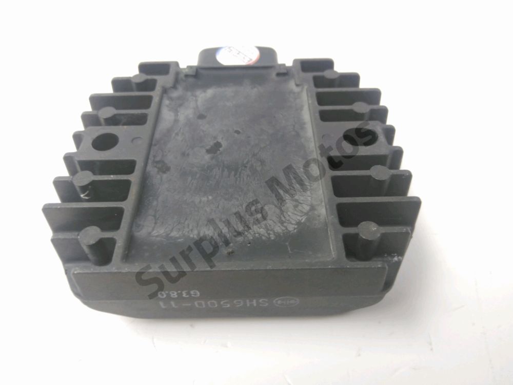 REGULATEUR DE TENSION
