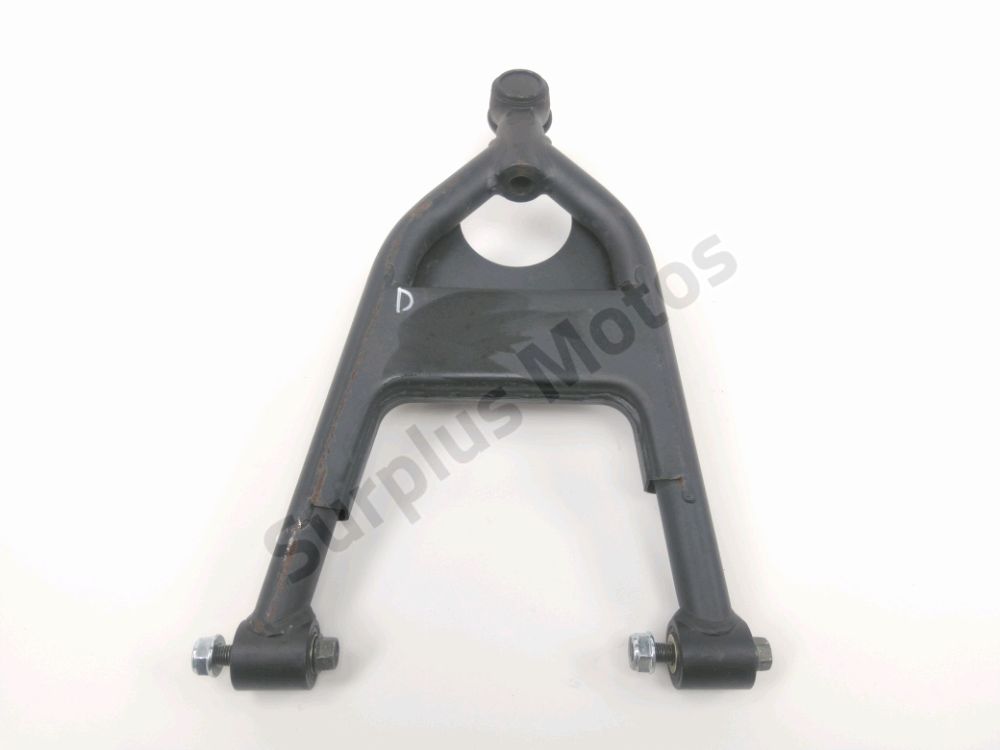 TRIANGLE DE SUSPENSION AVANT DROIT