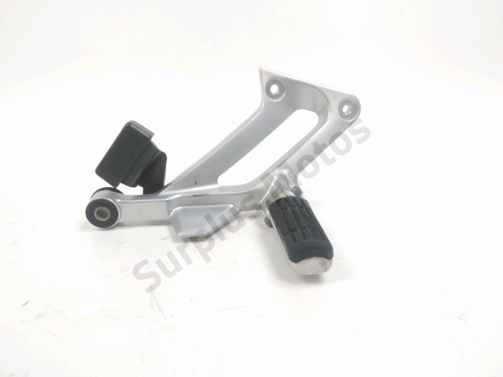 Platine arriere droite complete